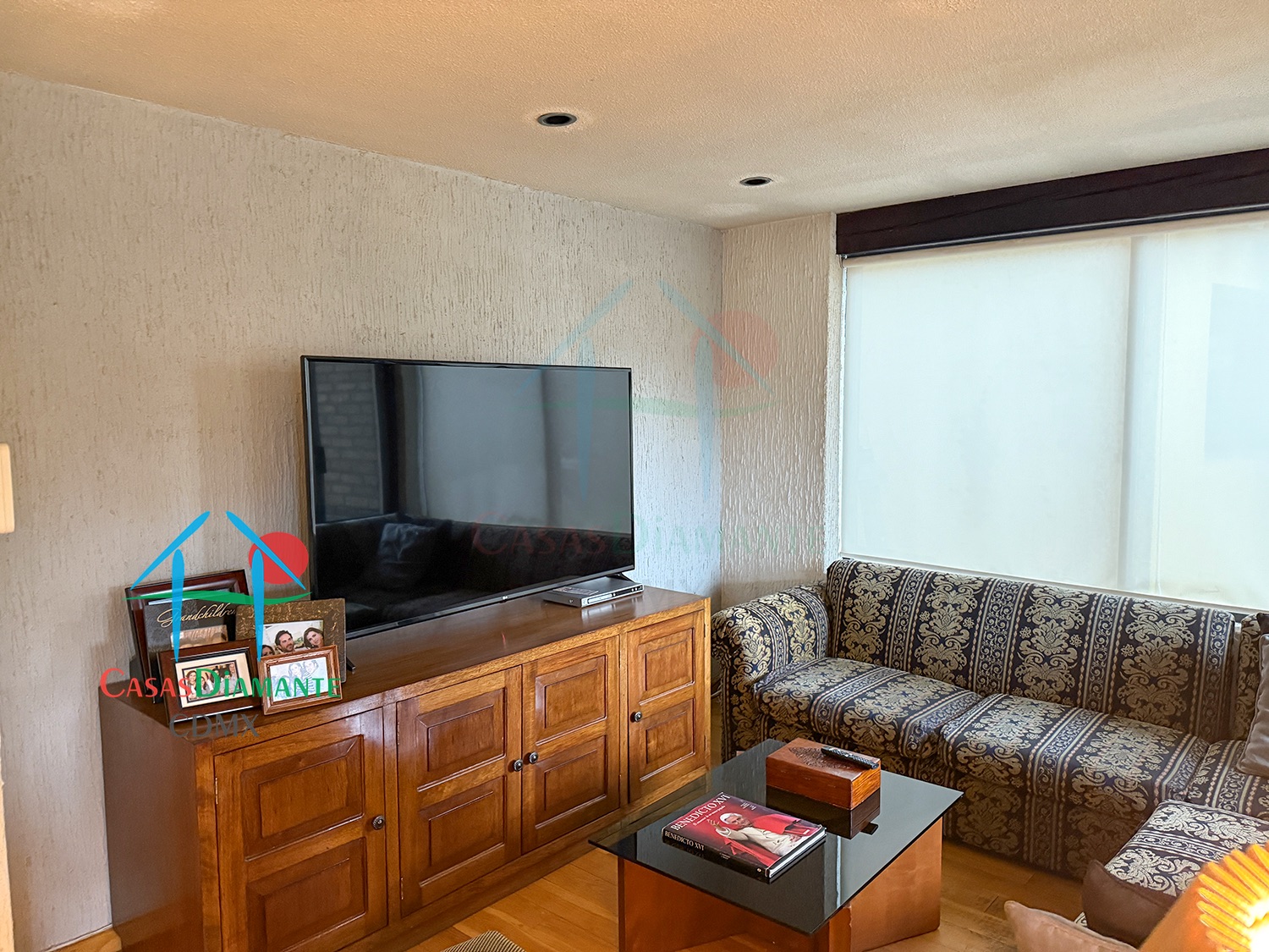 Interlomas Casa Rubén AB - Sala de televisión 5